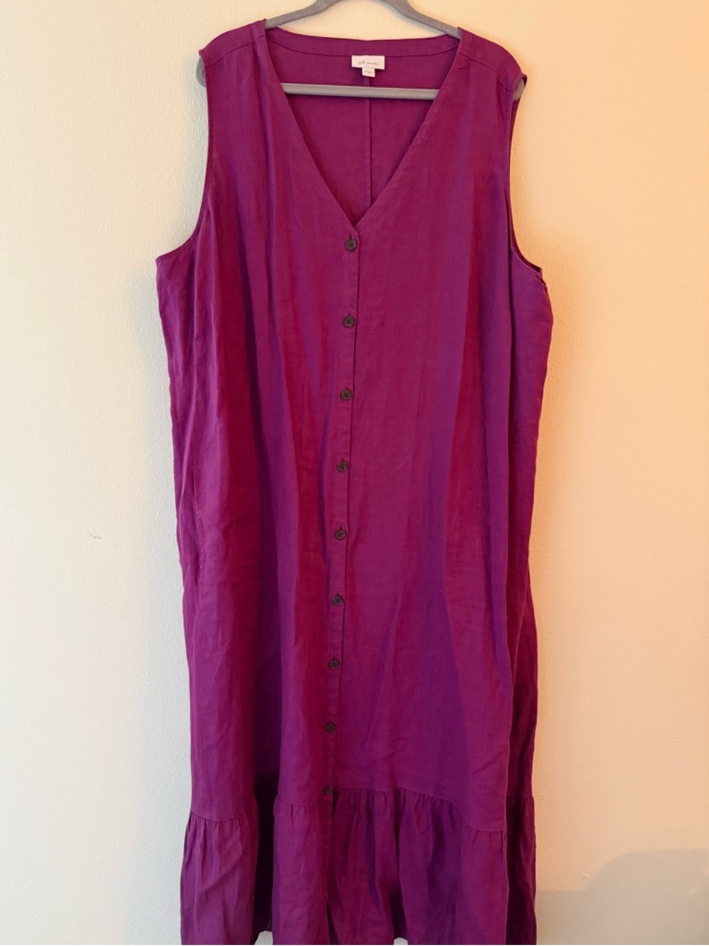 4X Sleeveless Button-Front Linen Dress in Deep Magenta